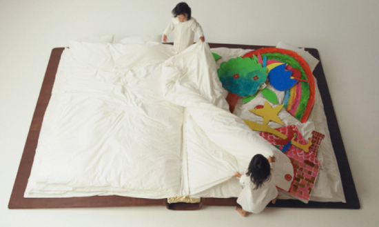 storybook_bed_play