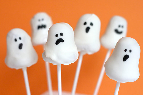 Another simple alternative but cute for Halloween cake pops