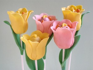 tulip flower cake pops