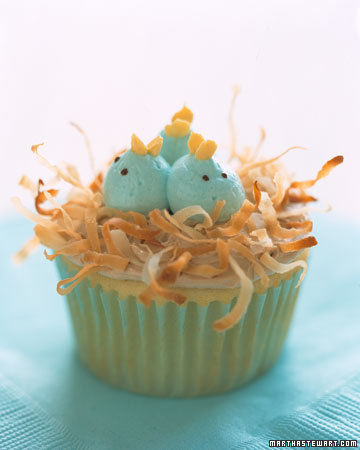 Easter_Nesting_Baby-Bluebird_Cupcake